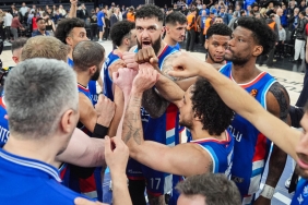 Anadolu Efes 4'lü final için Atina'da en kritik maçına çıkıyor