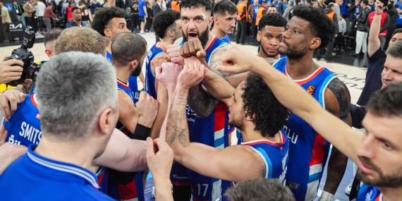 Anadolu Efes 4'lü final için Atina'da en kritik maçına çıkıyor