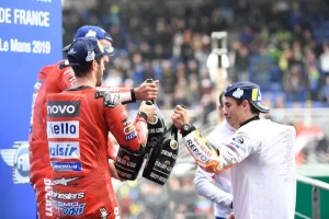 podio-ganador-marc-marquez-rep