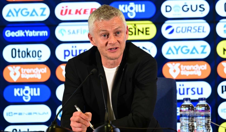 Solskjaer'den Kadıköy zaferi sonrası açıklama: Savaşan oyuncular gördük