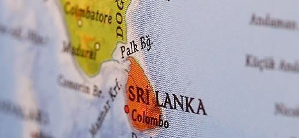 Sri Lanka'da yolcu otobüsü uçuruma yuvarlandı: 21 ölü