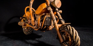 D-100-Geyve8217de-Akilalmaz-Goruntu-Odun-Yuklu-Motosiklet-Tehlikesi-featured