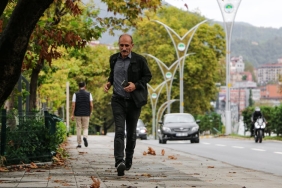 Geyve8217de-Kaldirimda-Yuruyen-17-Yasindaki-Enes-Akca-Can-Verdi-featured