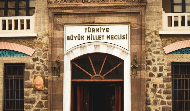 MHP-Geyve8217den-Ankara-Ziyareti-Bahceli8217ye-Gecmis-Olsun-Geyve-Gundemi-Masada-featured