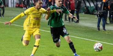 Sakaryaspor-İstanbulspor_u-evinde-ağırladı-ve-maç-2-2-sonuçlandı