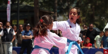Erenler8217den-19-Mayis-Kutlamasina-Genclere-Ozel-Davet-featured