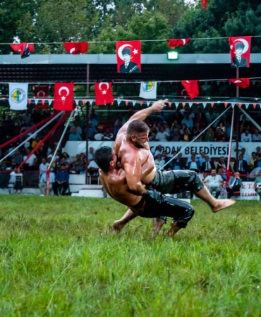 Serdar-Yildirim-22.-Selman-Dede-Guresleri8217nde-Yeniden-Baspehlivan-featured