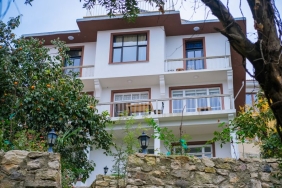 Geyve-Kutsal-Emanetlere-Ev-Sahipligi-Yapiyor-featured