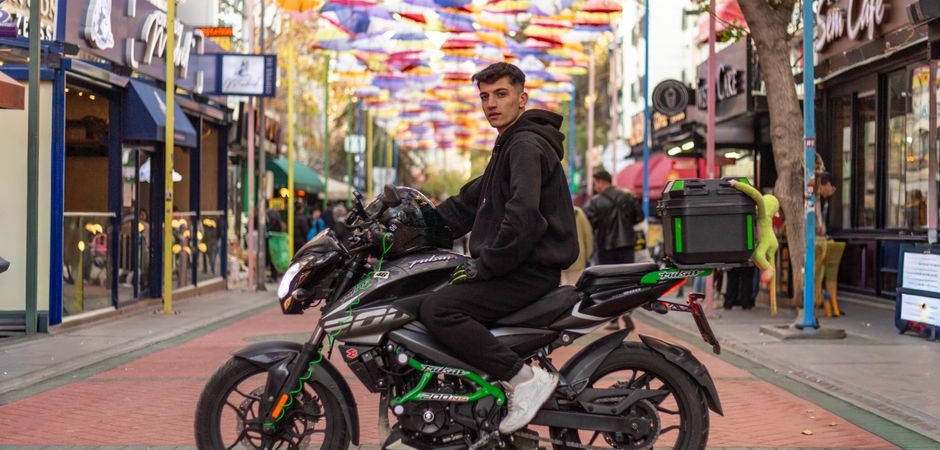 Geyve-Motor-Kazasinda-Yitirilen-Serhat-Sali8217ye-Veda-Etti-featured