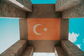Geyve-Sehit-Babasi-Mehmet-Tanyel8217i-Son-Yolculuguna-Ugurladi-featured