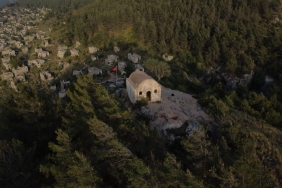 Geyve-Tepecikler8217de-Evinde-Olu-Bulunan-Fethi-Akbas-Son-Yolculuguna-Ugurlandi-featured