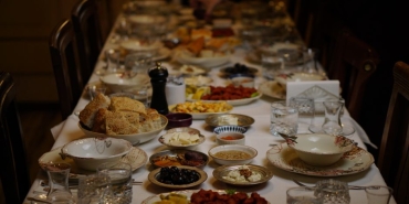 Geyve8217de-Aksam-Yemegi-Sofrasinda-Feci-Son-28-Yasindaki-Samet-Colak-Vefat-Etti-featured
