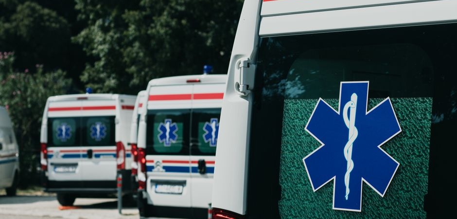 Geyve8217de-Ambulansta-Heyecan-Dolu-Mucize-Dogum-featured