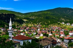 Sakarya-Kirmizi-Dolmuslarda-Donusum-Ruzgari-UKOME8217den-Stratejik-Karar-featured