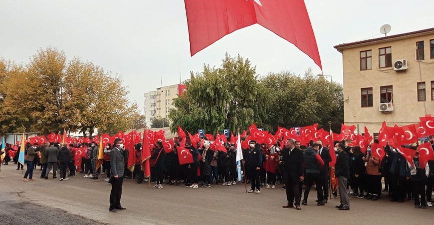 Baskan-Alemdar-Bayat8217ta-Halkla-Bulustu-Talepleri-Yerinde-Dinledi-featured