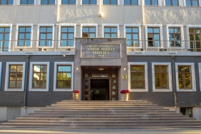 Rektor-Hamza-Al-Sakarya-Universitesi-Liderligini-Surduruyor-featured